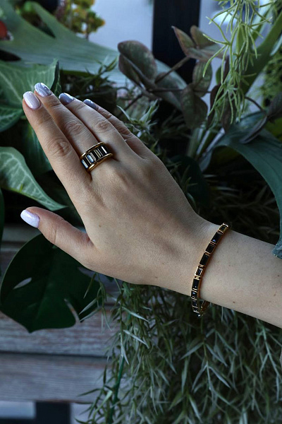 Кольцо Богемия (кристаллы темно-серые, г/п: золото, р.18) Uvelina SW00 0041G-014R