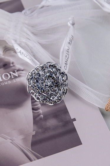 картинка Кольцо Цепи (Кристалл графит, d 4.2 см) Италия Claudio Canzian 002 01 546 ювелирный  магазин Калина являющийся официальным дистрибьютором в России 